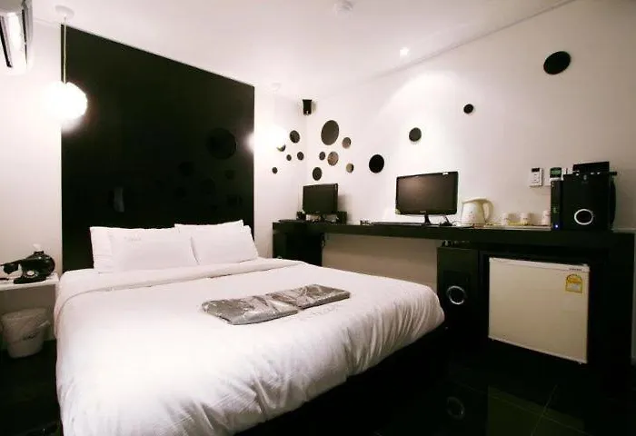 Echae Hotel 1 Sinchon Motel 2*