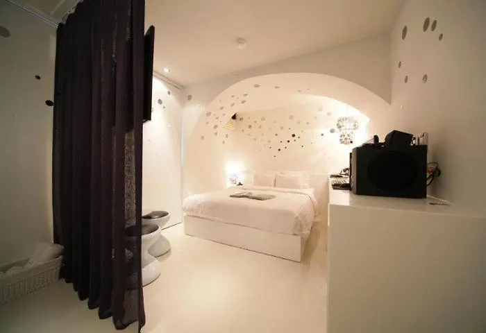 Motel Echae Hotel 1 Sinchon 2*